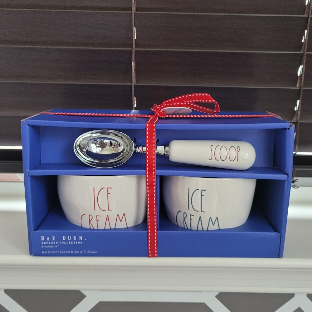 HOST PICK 🥳 Ice Cream Scoop & 2 Bowls 🍦🍧🍨